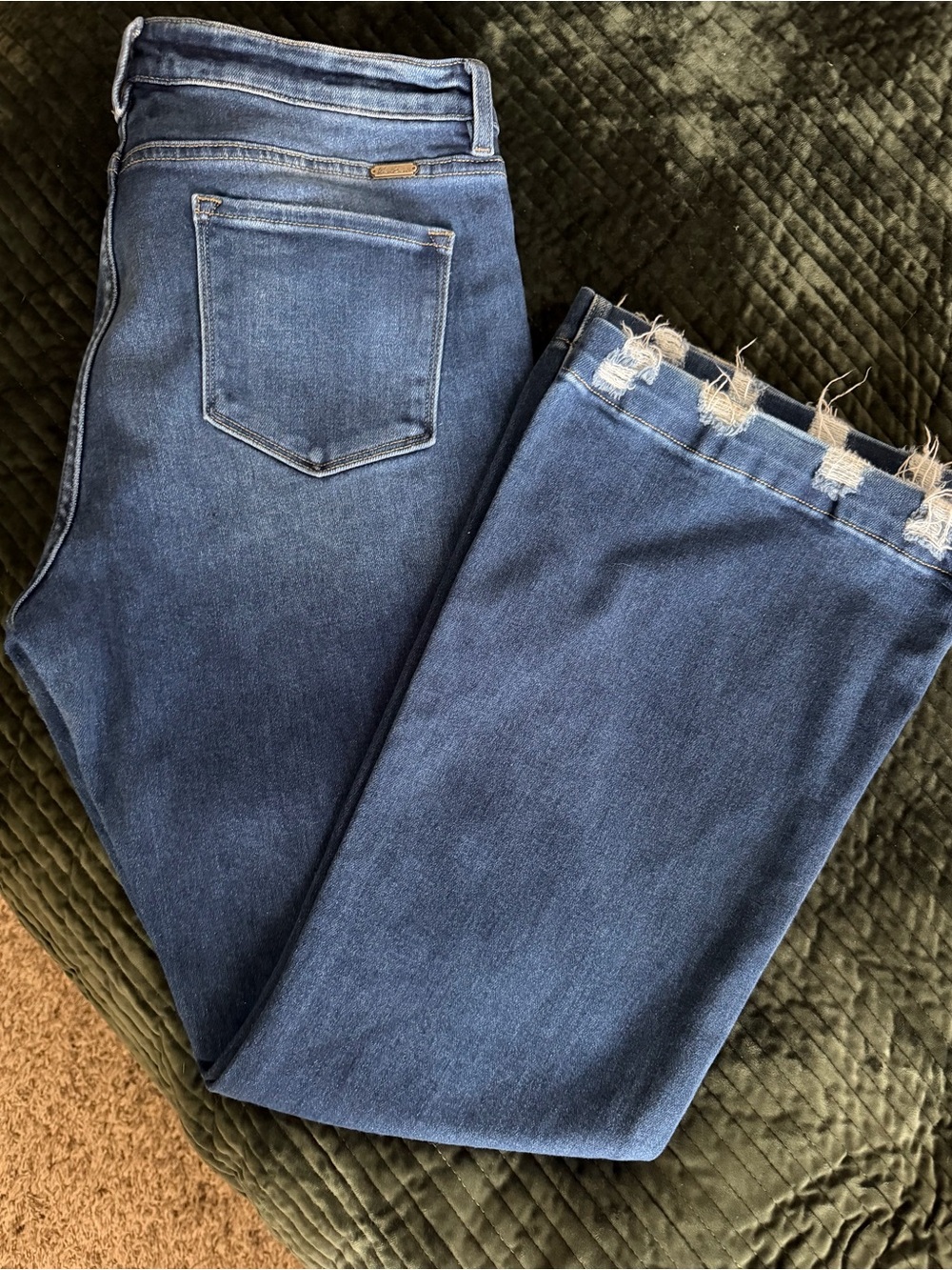 Women’s Blue Frayed Hem Jeans by KanCan-Size 33 Flare